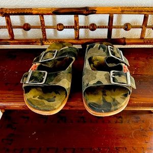 JOHNNY WAS SLIP ON SANDALS